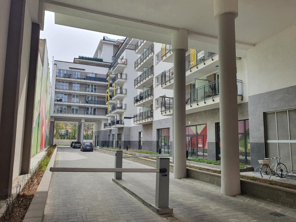 Park West - Free Parking Apartman